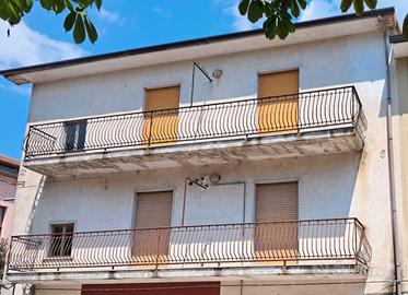 Appartamento sito in Andretta