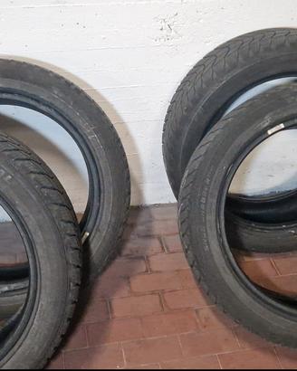 4 gomme invernali 225/50 R18 99V