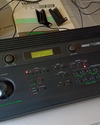 Sintetizzatore TG-33 vettoriale Yamaha COME NUOVO!