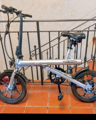 bicicletta pedalata assistita 