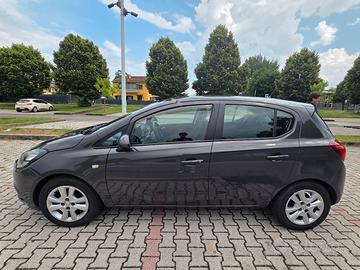 Opel Corsa 1.4 Benz-GPL