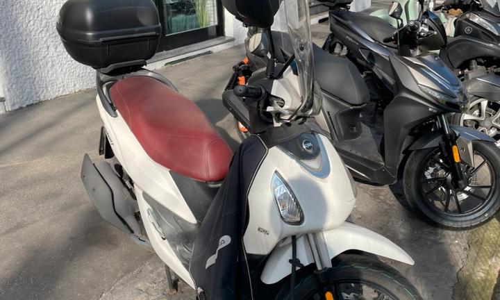 Scooter SYM Symphony 125 bianco