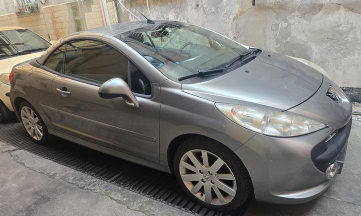 PEUGEOT 207cc