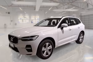 VOLVO XC60 B4 AUTOMATICO MOMENTUM SUV