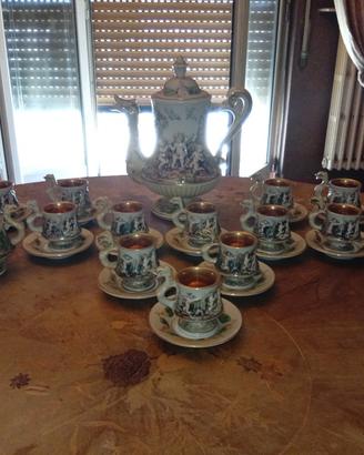 Servizio di caffè completo di 12 tazzine porcellan