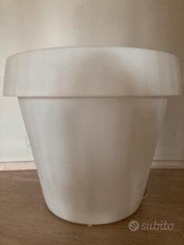 Vaso portapiante illuminato con timer