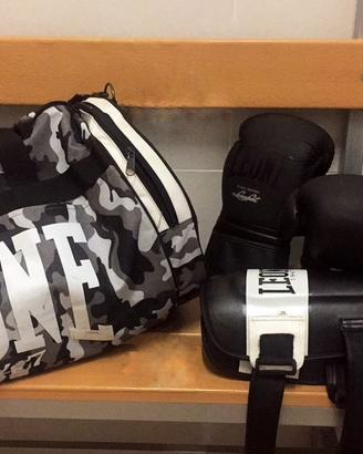 Set Boxe- borsone mimetico + paratibie + caschetto