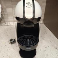 Macchina caffè Nescafé Dolce Gusto De Longhi