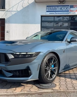 Ford Mustang Fastback 5.0 V8 Dark Horse