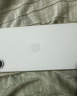 Iphone 16 e nuovo praticamente 128gb