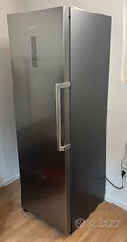 Congelatore verticale SAMSUNG RZ32C7BBES9/EF