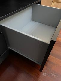 Mobile TV IKEA nero 120 cm con ante scorrevoli