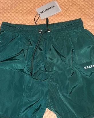 costume balenciaga 