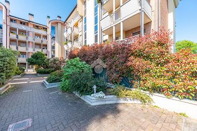 2 LOCALI A RESCALDINA