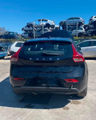 RICAMBI AUTO VOLVO V 40 ANNO 2014