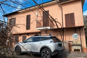 Casa e terreno in Contrada Campo Cave