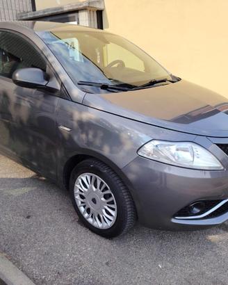LANCIA Ypsilon 1.2 69 CV 5 porte GPL Ecochic FIN