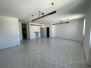 Immobile di 80 m² con 3 locali a Trescore Balneari