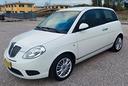 lancia-ypsilon-1-2-consumi-ridotti-neopatentati