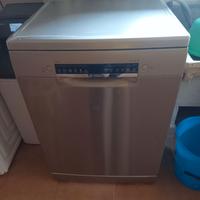 LAVASTOVIGLIE BOSCH SERIE 4