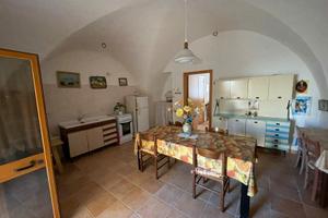 Casa su tre livelli a Casalnuovo monterotaro
