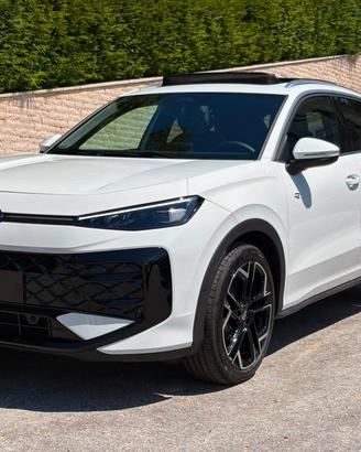 VOLKSWAGEN T-Roc 1.5 eTSI ACT 150 CV DSG R-Line