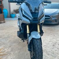 Honda X-ADV 750 DCT Adventure