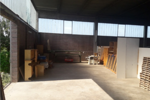 Affittas: piccolo laboratorio di 150mq