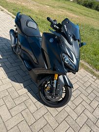 Yamaha tmax tech max 2024
