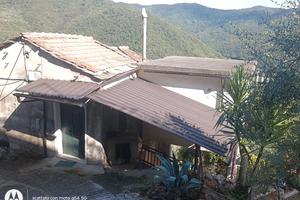 casa indipendente con terreno adiacente