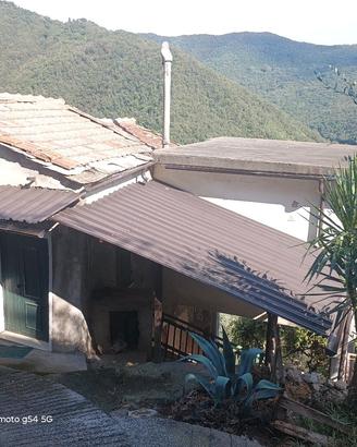 casa indipendente con terreno adiacente
