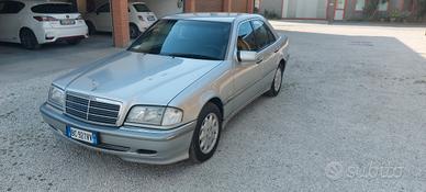Mercedes C200