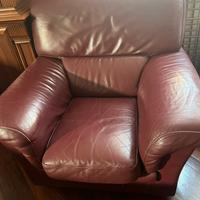 Poltrone in pelle rosso vino scuro