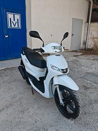 Peugeot tweet evo 125 