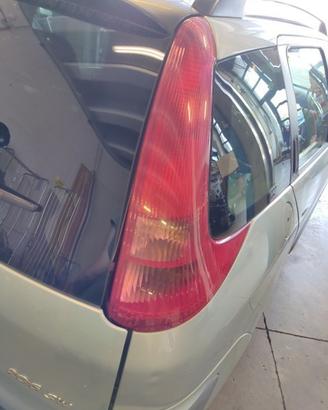 Fanale posteriore destro PEUGEOT 206 del 2004