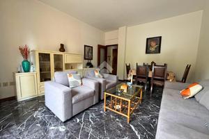 4 LOCALI A PESARO