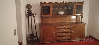 Credenza antica