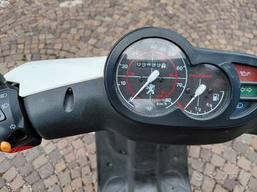 scooter Peugeot TKR 50 cc