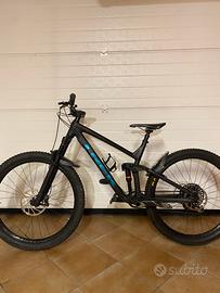 Trek Slash 8