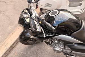 Suzuki Inazuma 250
