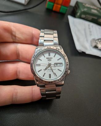 Seiko 5 SNKD97