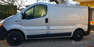 Renault Trafic 1.9 dCi – allestito moto/kart/bici