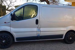 Renault Trafic 1.9 dCi – allestito moto/kart/bici