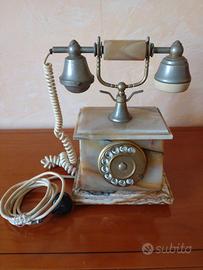 Telefono a disco rotante vintage retro quadrato