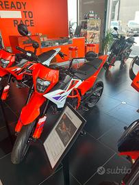 Ktm 390 SMC R