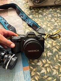 Macchina fotografica yashica 108