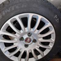 Cerchi con gomme termiche per Fiat Punto
