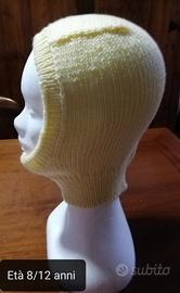 Passamontagna lavorato a mano ai ferri 