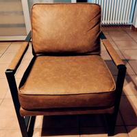 Poltrona da lettura in ecopelle 