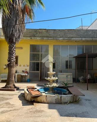 CASA INDIPENDENTE A ORIA